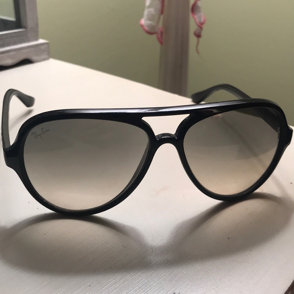 Cats 5000 Classic Black Ray-Ban Sunglasses